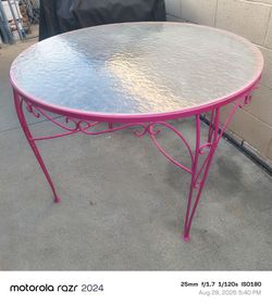 Round table