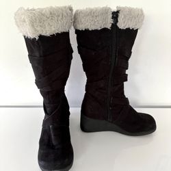 GAP Black wedge Winter boots  Size 6 