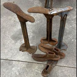 antique cast-iron cobbler set 