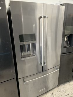 Kitchen aid French door in stainless steel