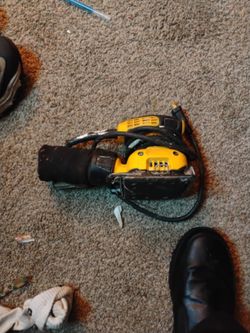 DeWalt Sander