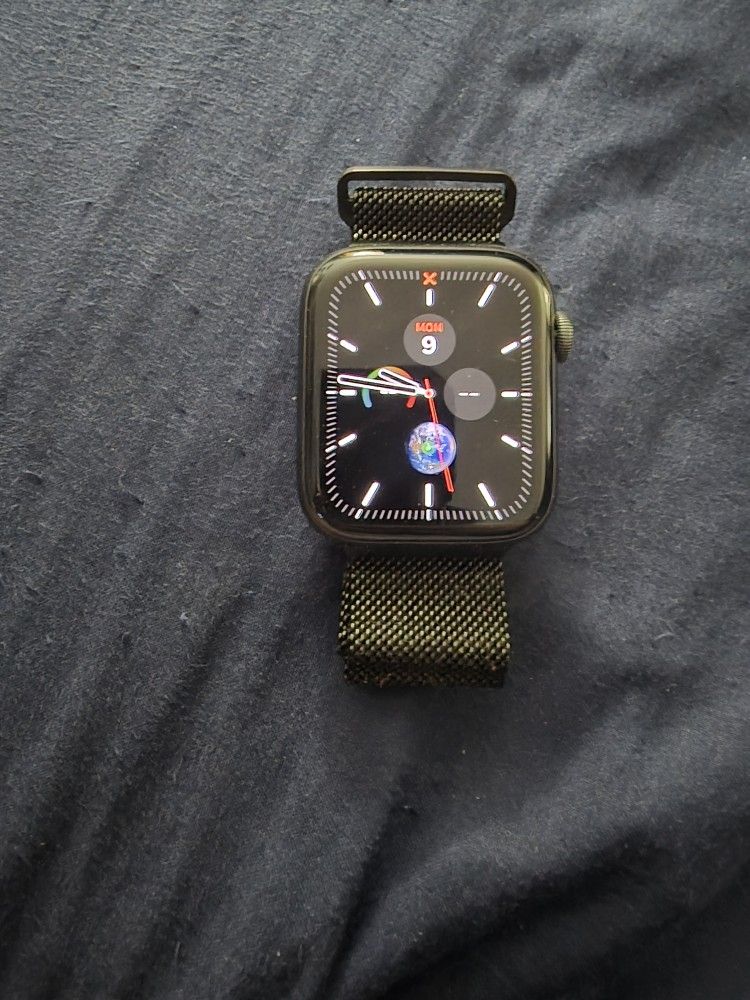 Apple Watch Series 6 44MM 