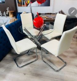 Dining set . Modern Stylish For Your Home! - Juego de Comedor ¡ Estilo Moderno Para Su Hogar!
