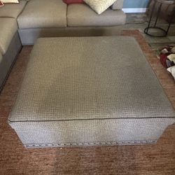 Wesley Hall OTTOMAN !! Great Piece For Your Living Rm Comfort!! Great Blanket Storage!!