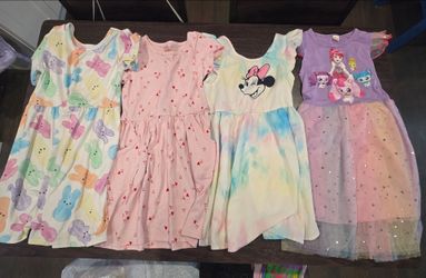 Girl's Clothes