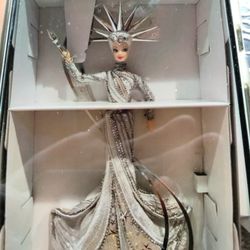 Barbie Statue Of Liberty Silver Perfect Inbox Never Been Out Of Box 150