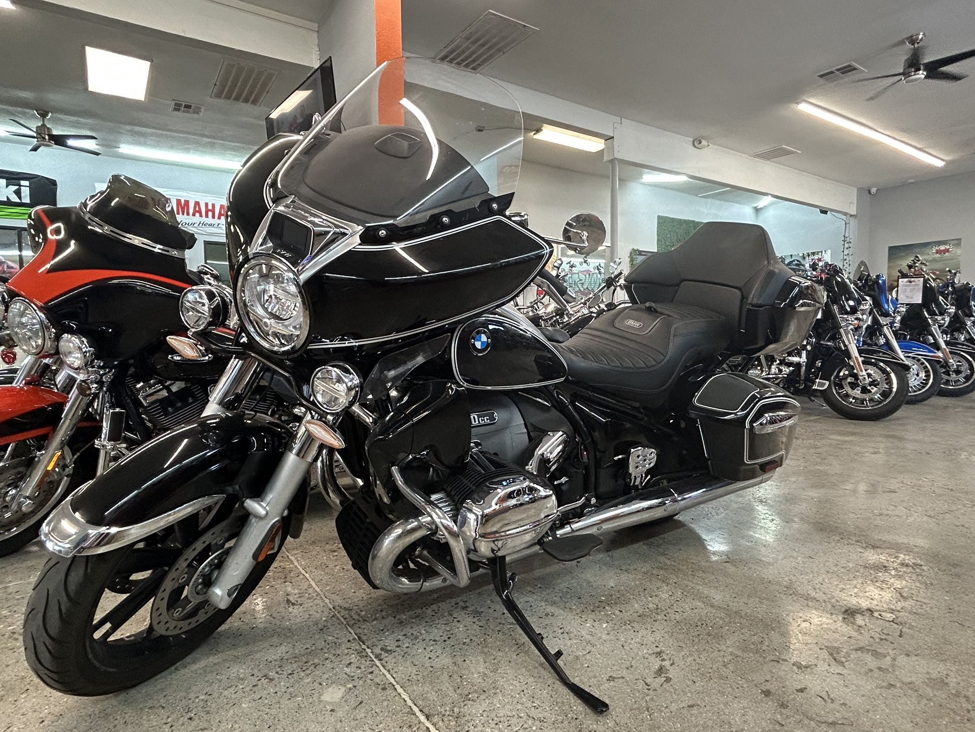 2022 TRANSCONTINENTAL BMW