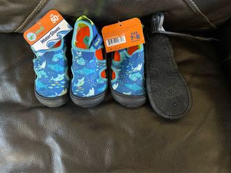 Water shoes