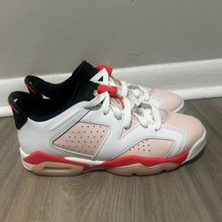 Jordan 6 Size 4.5Y