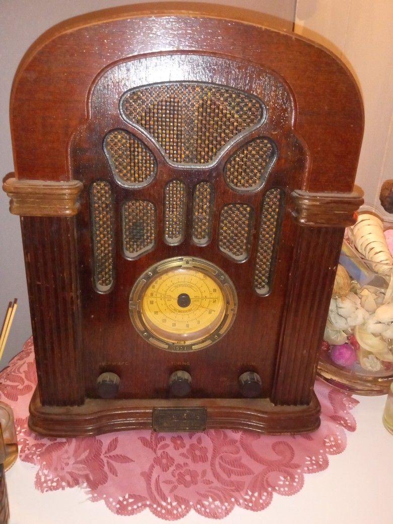 Norman Rockwell's collector radio