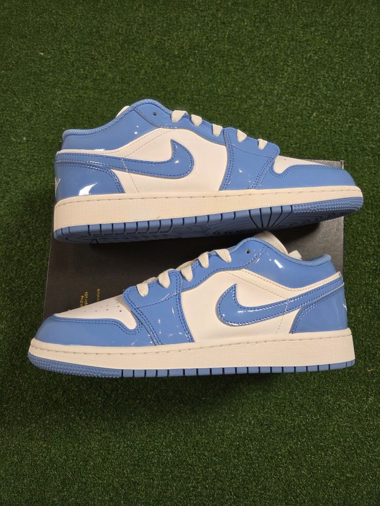 Air Jordan 1 Low Patent UNC Size 8.5W Or 7Y