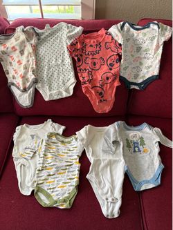 Bundle of boys onsies size 3-6months
