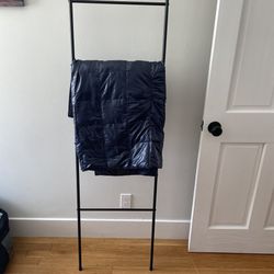 Ladder Blanket Rack (2) 