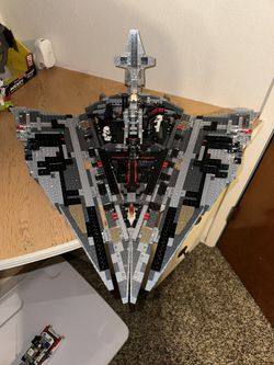 Snoke's best sale ship lego