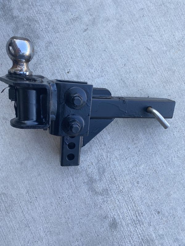 Heavy duty adjustable tow hitch for Sale in Riverside, CA OfferUp