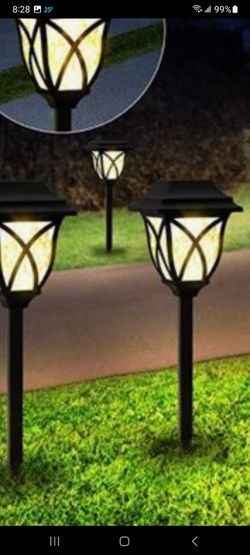 New Outdoor Led Clear Solar Powered Walkway Garden Lights. Box Of 6 $20 