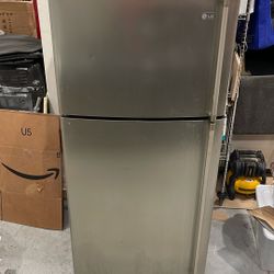 LG Refrigerator For Sale