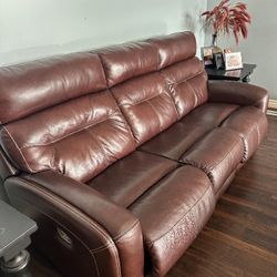 Leather sofa With 2 Built In Recliners