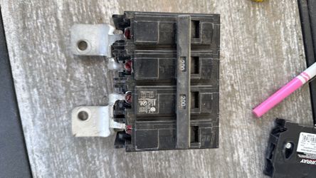 Siemens 200 amp breaker