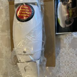 Cook’s Essentials Jar Opener with Batteries