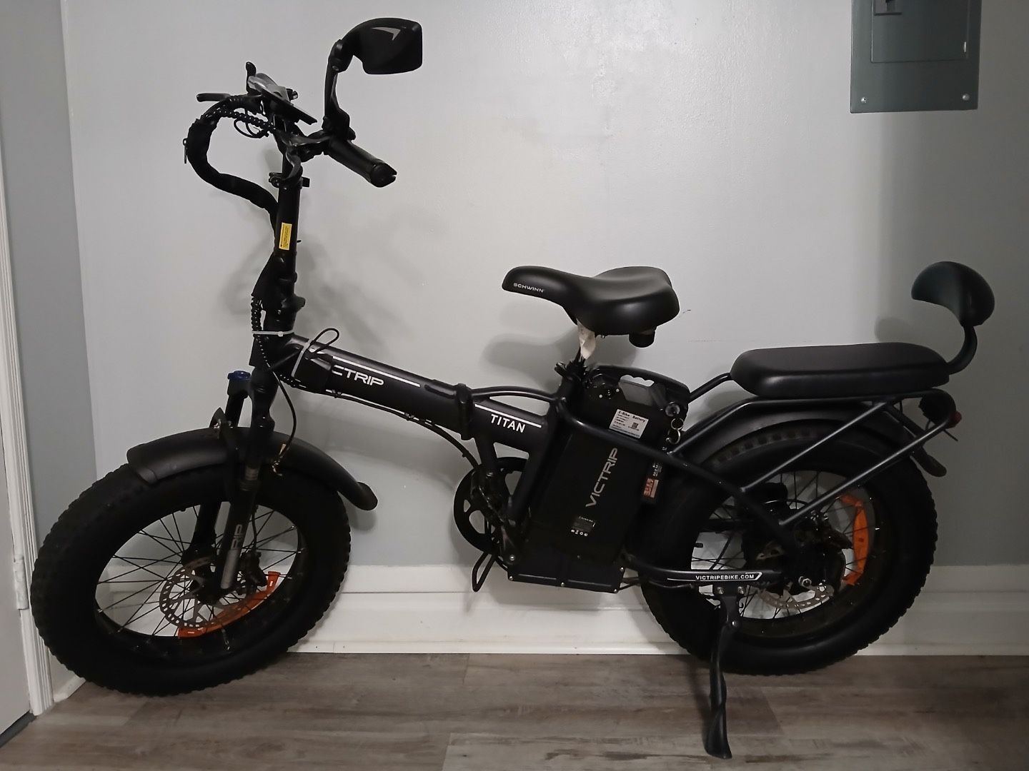 VICTRIP 32Ah Large Battery 100 Miles Long Range 750W Folding Electric Bike for Adults Shimano 7-Speed