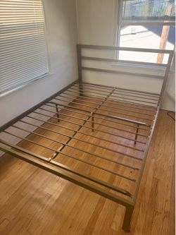 Queen Metal Platform Bed Frame with Headboard