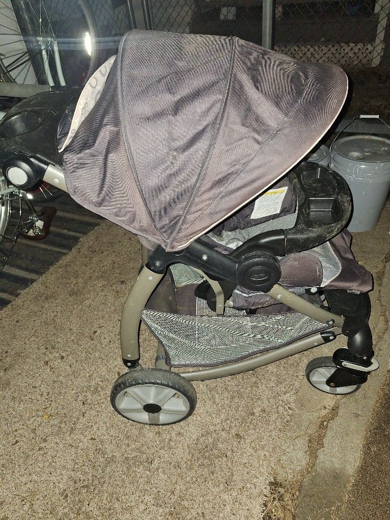 Stroller 