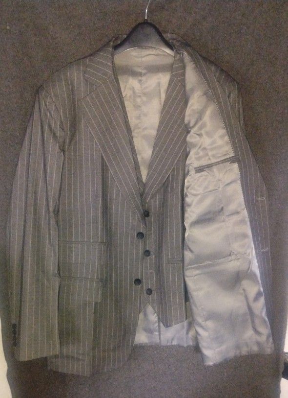 Men's 3pc Suit Lot Of 3 Complete Suits From Wangyue Clothing Co & Amazon