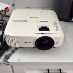 Epson Home Cinema 