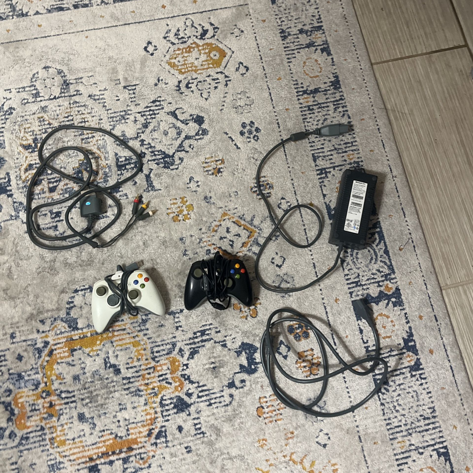 Xbox 360 Controllers And Power Accessories 