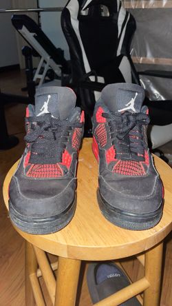 JORDAN 4 red thunder