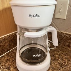 12 Cup  White Mr Coffee Maker