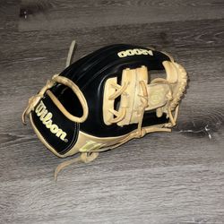 Wilson A2000 Glove 