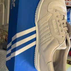 Brand New Adidas Powerphase New Size 12