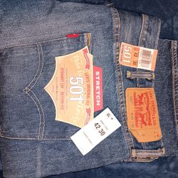 Levi's 42/30 New Buttons Straight New Stretch 