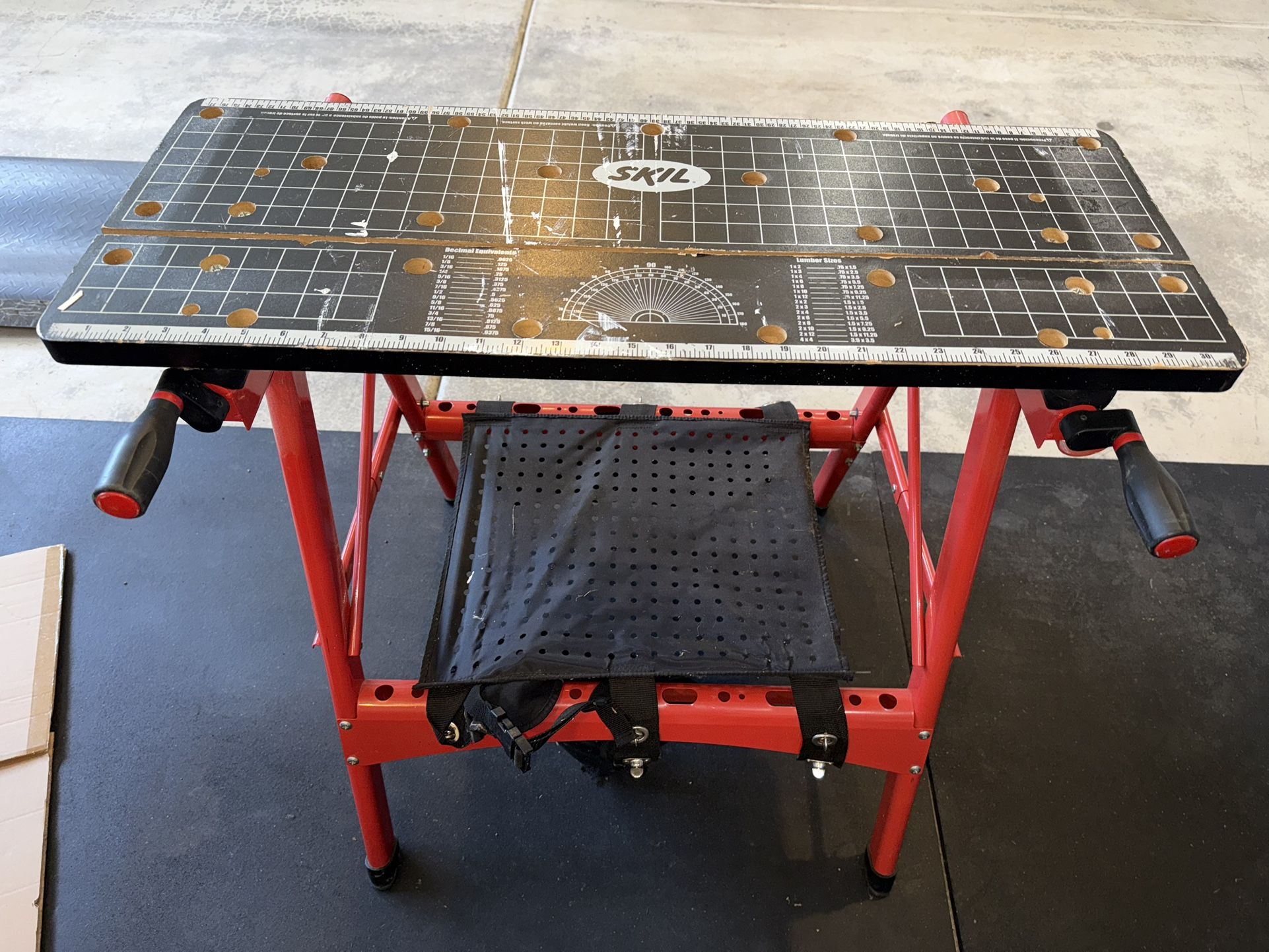 SKIL Compact Workbench with Folding Stand