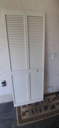 30x79 solid wood vented style bi-fold bifold closet door bedroom hallway laundry room kitchen AC