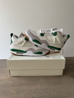 Air Jordan 4 Pine Green