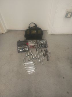 Husky ratchet set