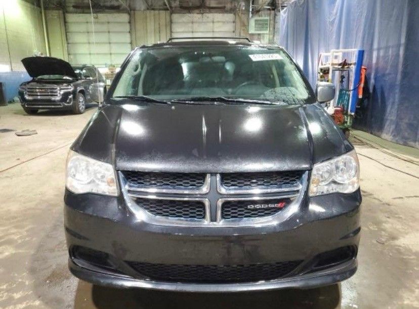 2014 DODGE GRAND CARAVAN SXT 30th Anniversary