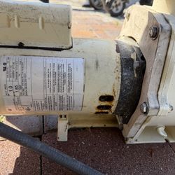 Pentair WhisperFlo Pool Pump 1–1.5HP (WFE-4) – Works Good