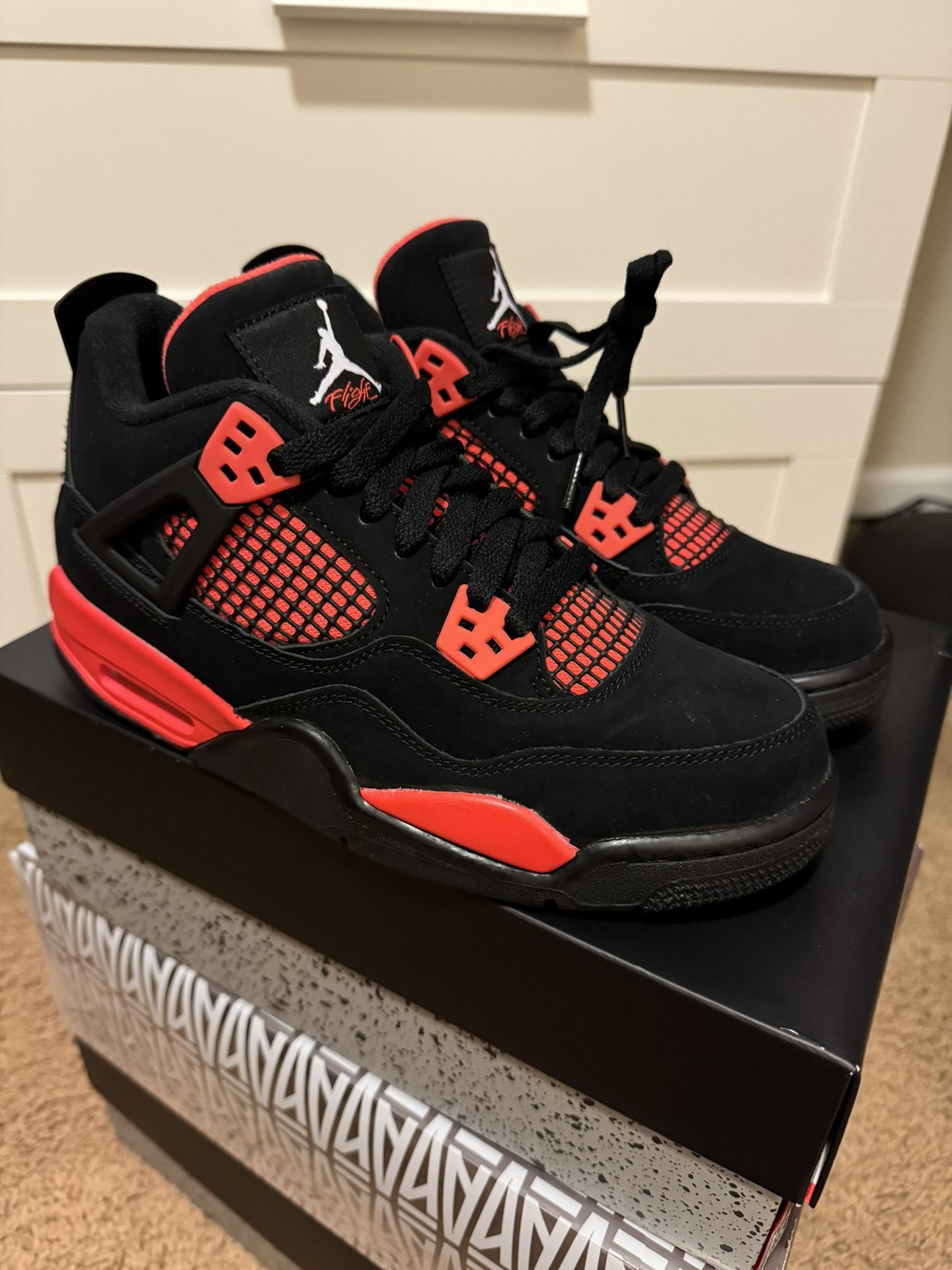 Jordan 4 Retro 