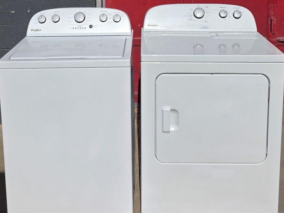 Whirlpool Washer & Dryer 
*Works Great *
Comes w/ Warranty 
Delivery Available 

Our Store is Located at:
1260 Highway 85 North 
Fayetteville,  GA 