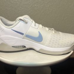 Zoom Bella 6 Woman’s Nike