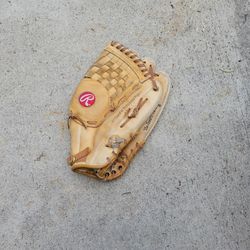 Rawlings Softball Glove