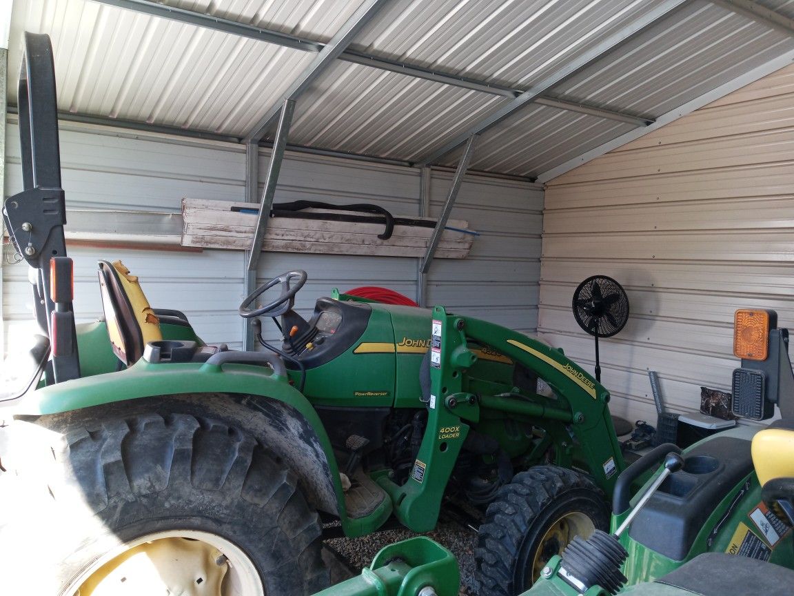 4520 John Deere 4 Will Drive Tractor With A 448 Backhoe A 400 Front End