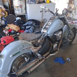 1998 Suzuki Intruder 1500