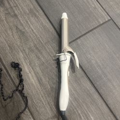 curling iron