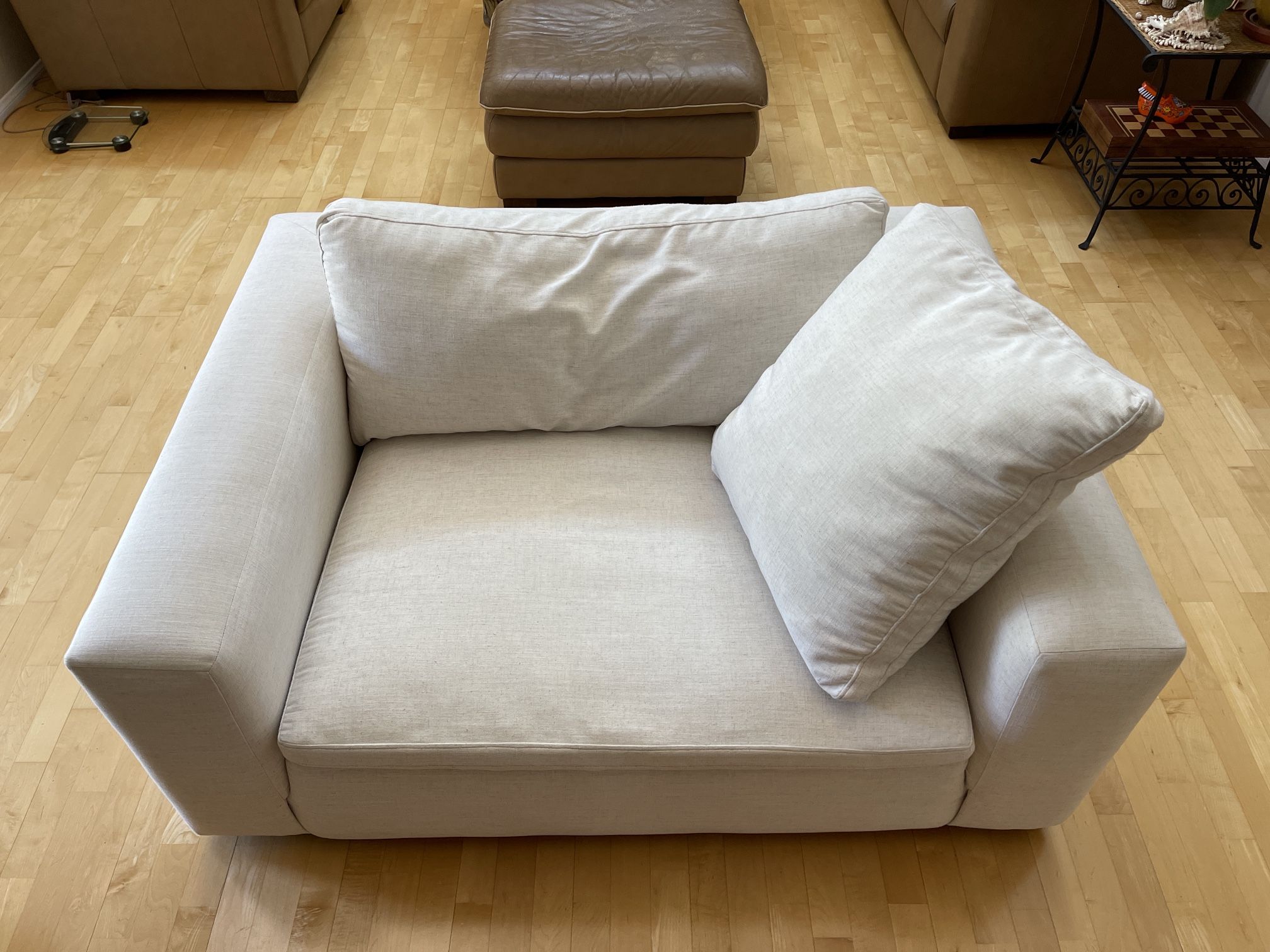 Living Spaces Utopia Chair Sofa Caitlin Flax
