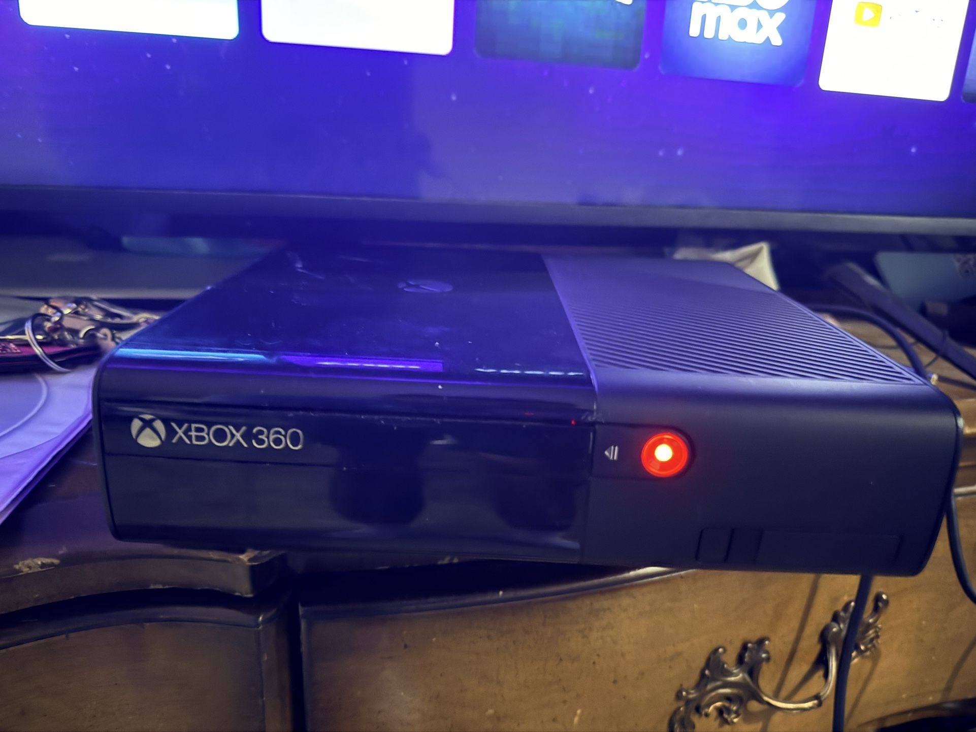 Xbox 360 E ( Red Ring )